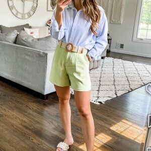 Abercrombie & Fitch High Rise Premium Crepe Tailored Short- Lime, Size S